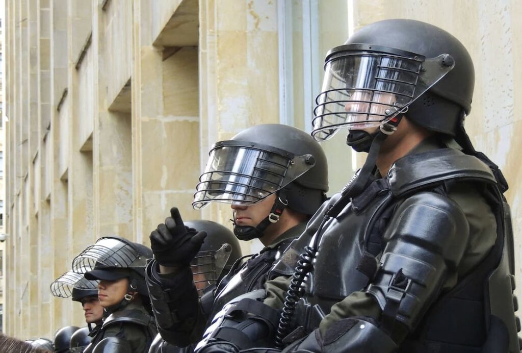 Edad máxima Policía Nacional