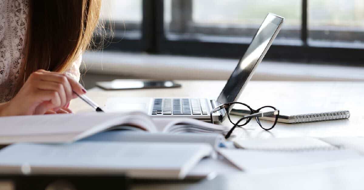 estudiar y trabajar policia nacional